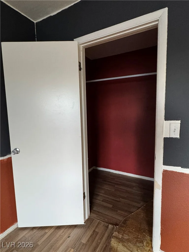 6120 Meadowhaven, Las Vegas, NV 89103