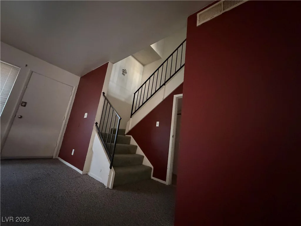 6120 Meadowhaven, Las Vegas, NV 89103