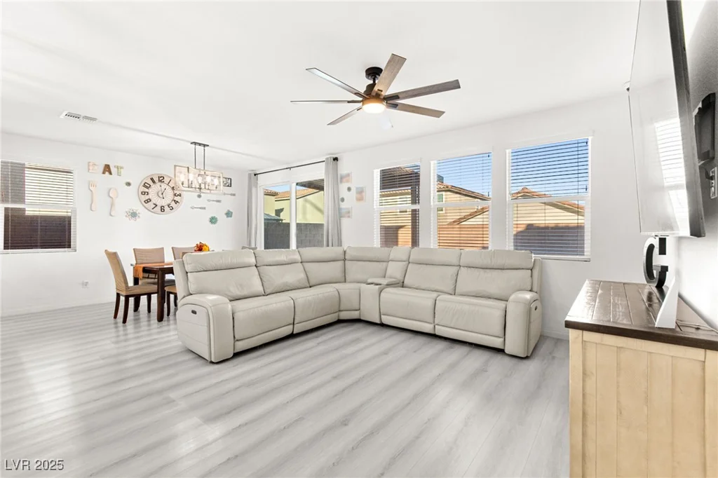 10282 Desert Barrel, Las Vegas, NV 89141