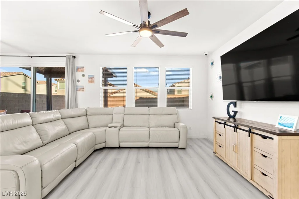 10282 Desert Barrel, Las Vegas, NV 89141
