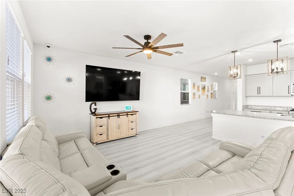 10282 Desert Barrel, Las Vegas, NV 89141