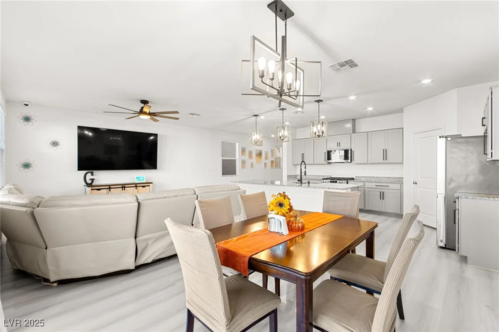 10282 Desert Barrel, Las Vegas, NV 89141