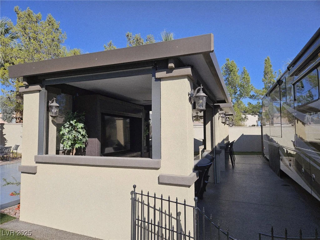8175 Arville, Las Vegas, NV 89139
