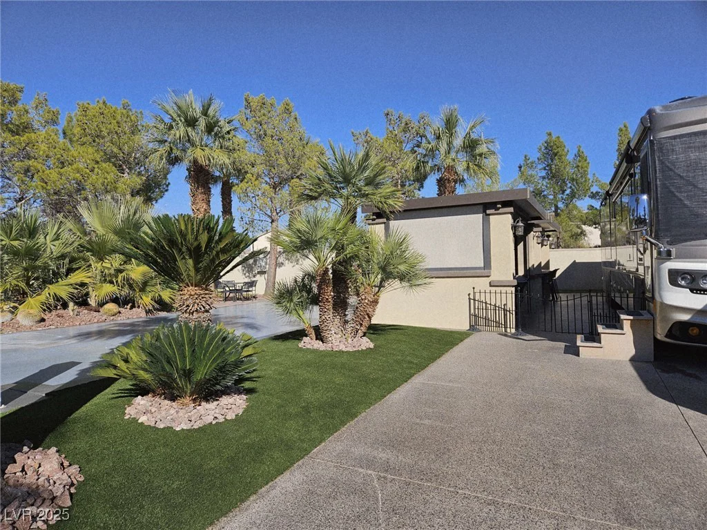 8175 Arville, Las Vegas, NV 89139
