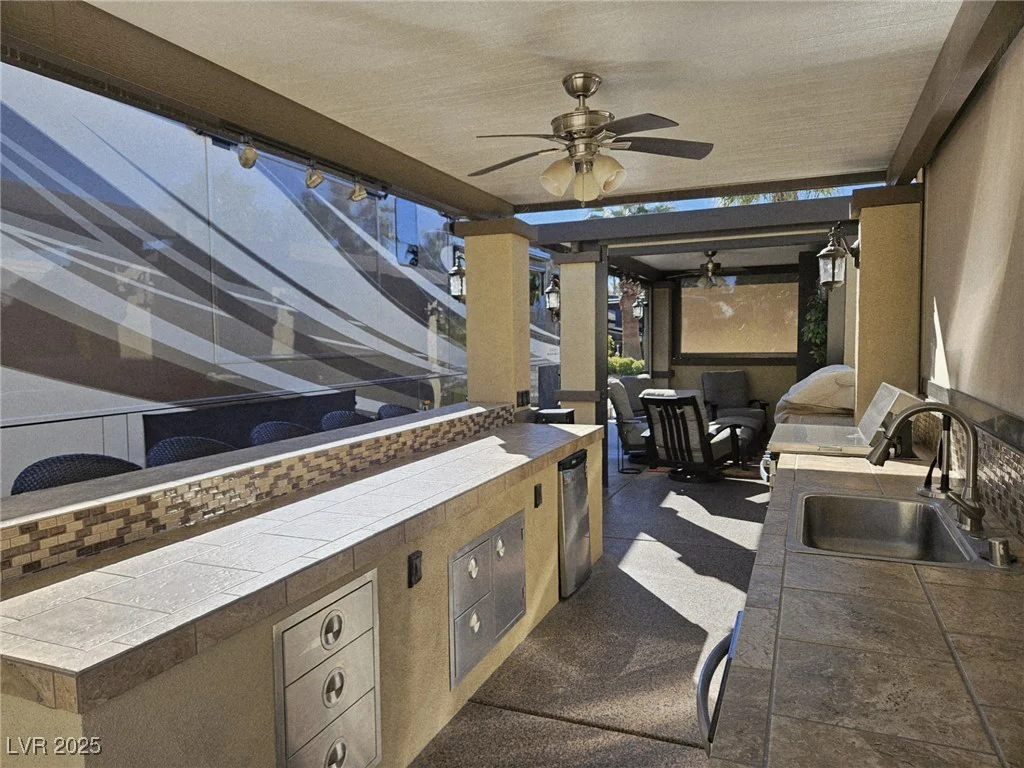 8175 Arville, Las Vegas, NV 89139