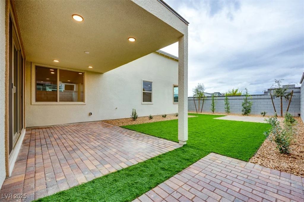10337 Mulberry Crest, Las Vegas, NV 89166