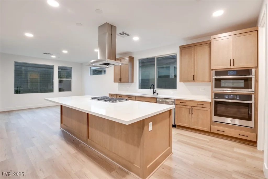10381 Hanging Lake, Las Vegas, NV 89166