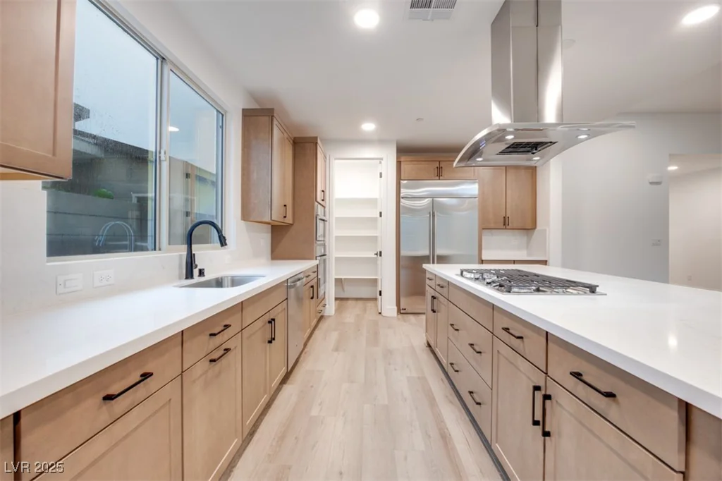 10381 Hanging Lake, Las Vegas, NV 89166