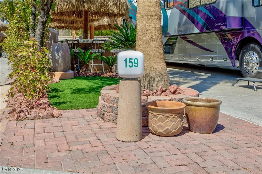 8175 Arville, Las Vegas, NV 89139