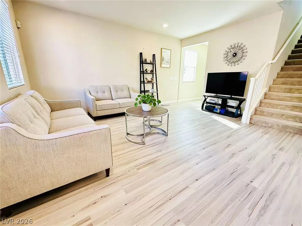 8938 Whitten Park, Las Vegas, NV 89148