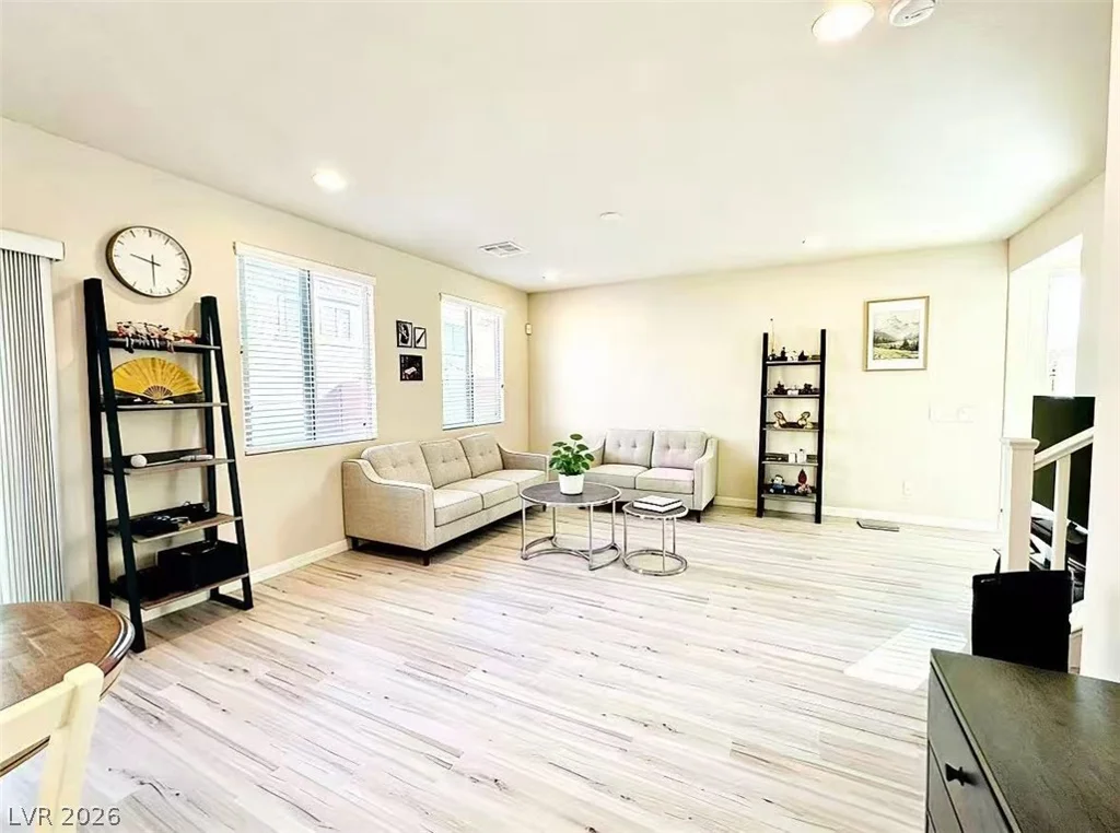 8938 Whitten Park, Las Vegas, NV 89148
