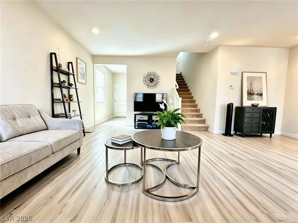 8938 Whitten Park, Las Vegas, NV 89148