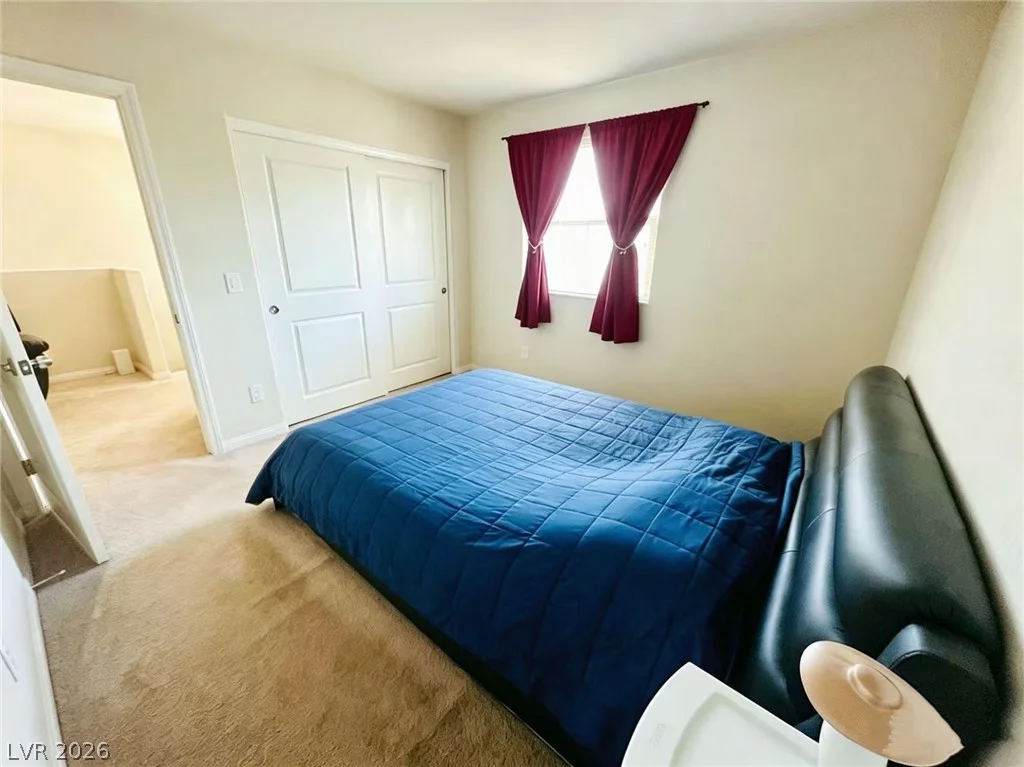 8938 Whitten Park, Las Vegas, NV 89148