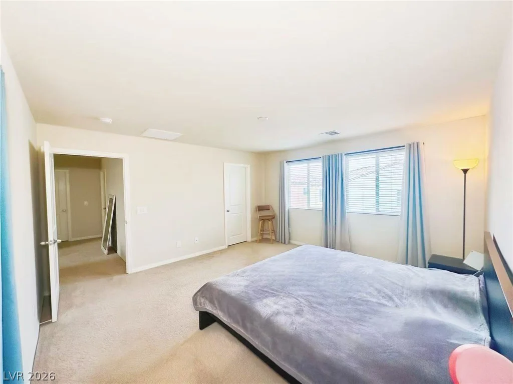 8938 Whitten Park, Las Vegas, NV 89148