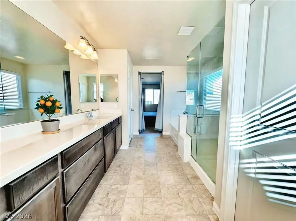 8938 Whitten Park, Las Vegas, NV 89148
