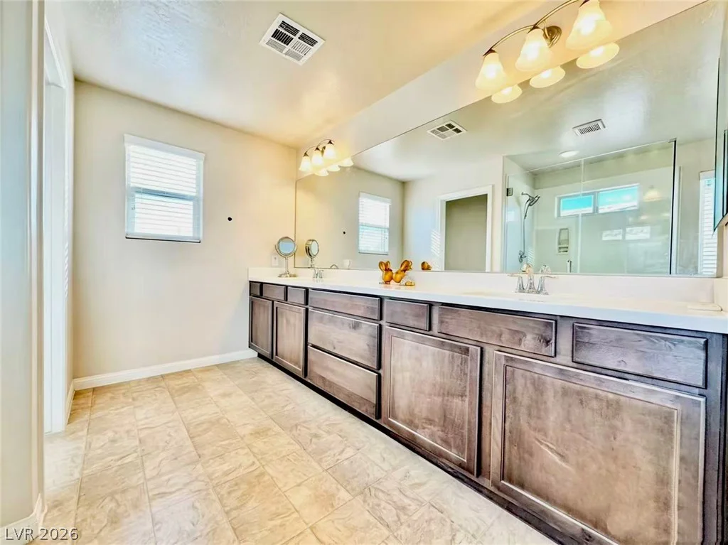 8938 Whitten Park, Las Vegas, NV 89148