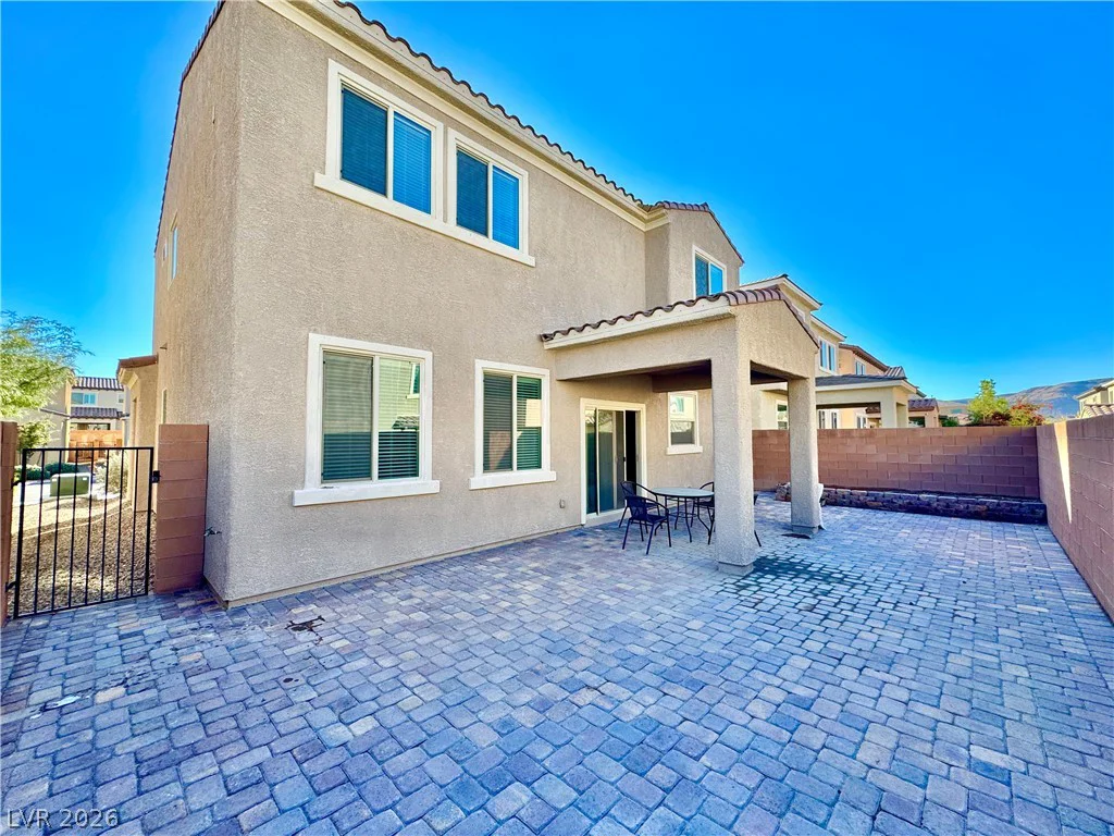 8938 Whitten Park, Las Vegas, NV 89148