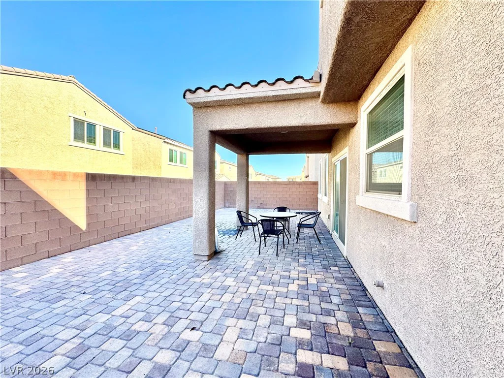8938 Whitten Park, Las Vegas, NV 89148