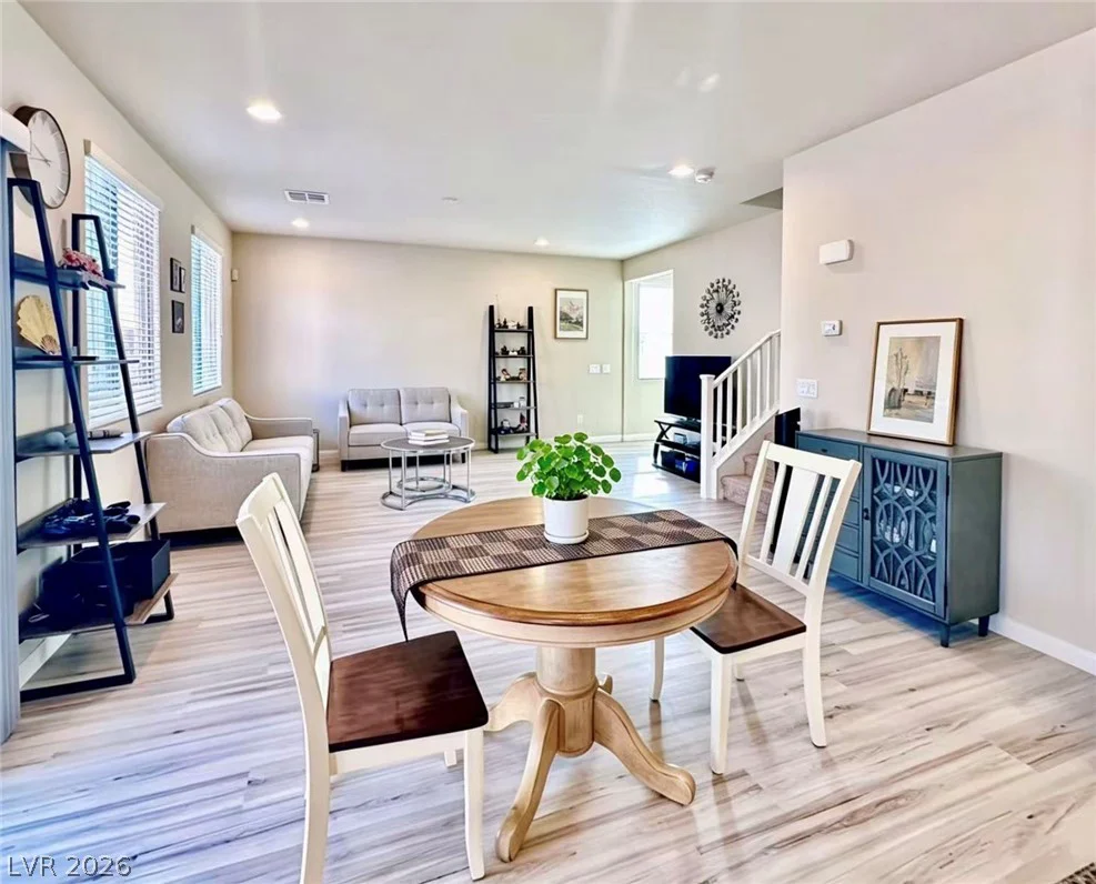 8938 Whitten Park, Las Vegas, NV 89148