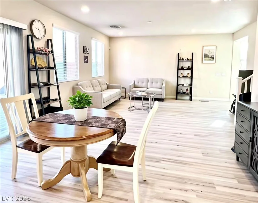 8938 Whitten Park, Las Vegas, NV 89148
