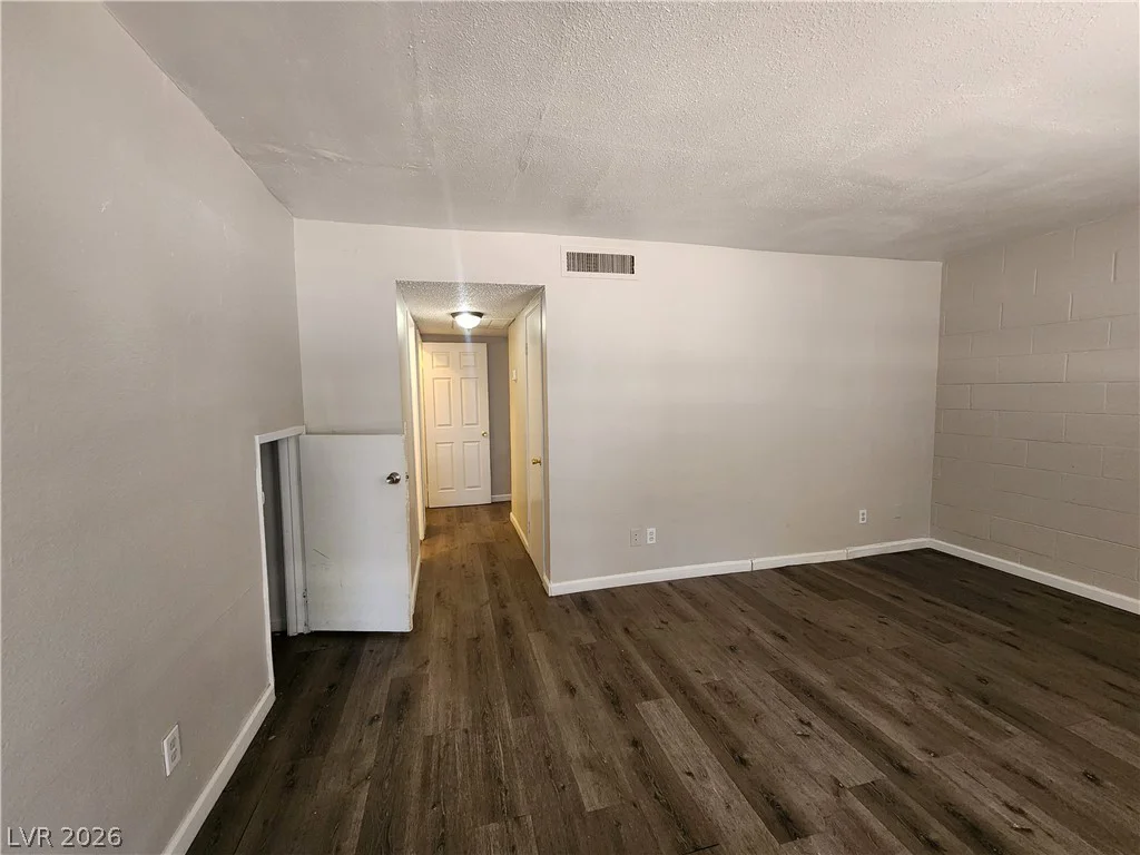 2526 Bulloch, North Las Vegas, NV 89030