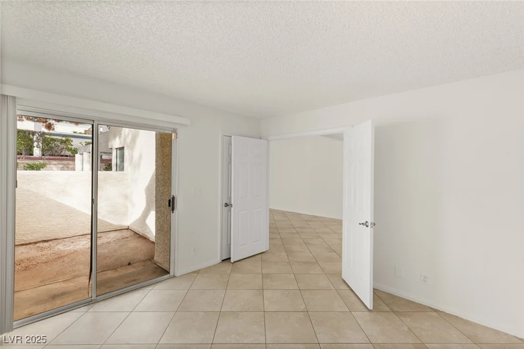 2757 Lodestone, Las Vegas, NV 89117
