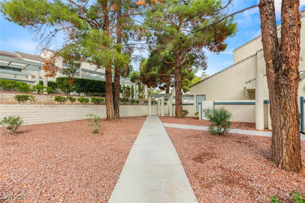 2757 Lodestone, Las Vegas, NV 89117