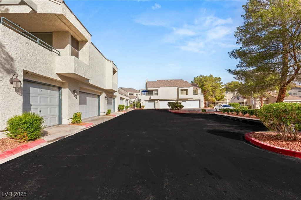 2757 Lodestone, Las Vegas, NV 89117
