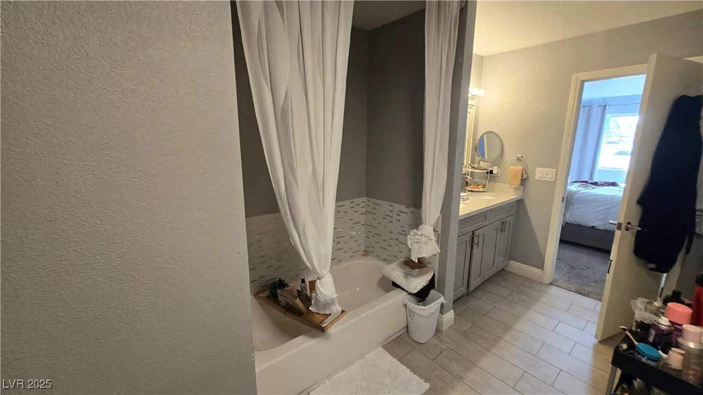 3720 Antigua, Las Vegas, NV 89121