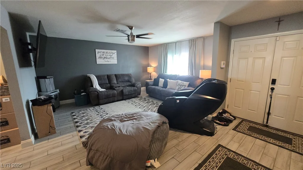 3720 Antigua, Las Vegas, NV 89121