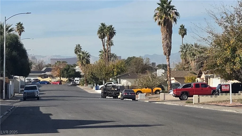 3720 Antigua, Las Vegas, NV 89121