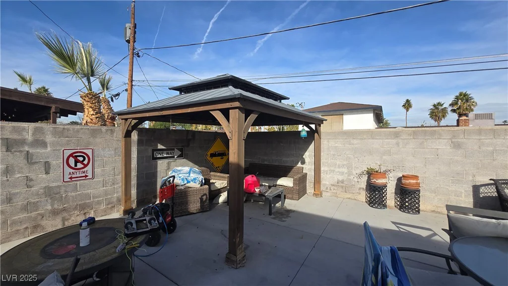 3720 Antigua, Las Vegas, NV 89121