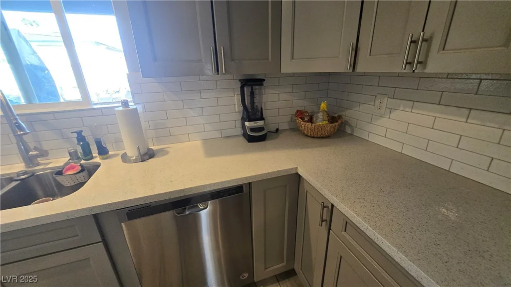 3720 Antigua, Las Vegas, NV 89121