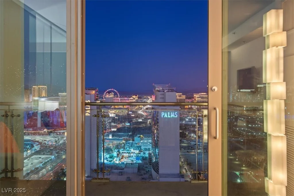 4381 Flamingo, Las Vegas, NV 89103
