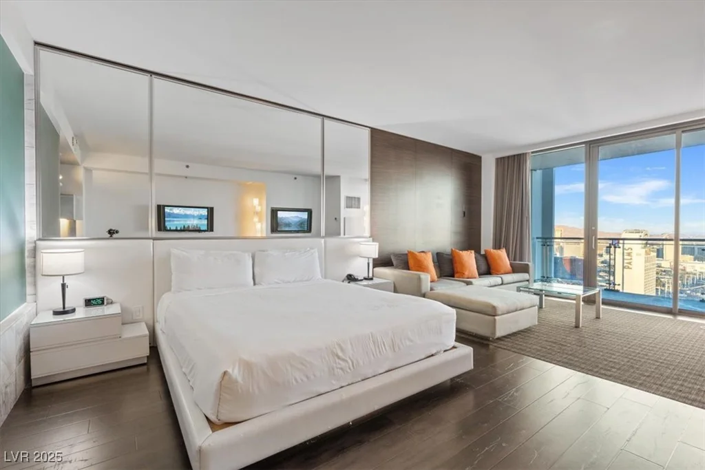 4381 Flamingo, Las Vegas, NV 89103