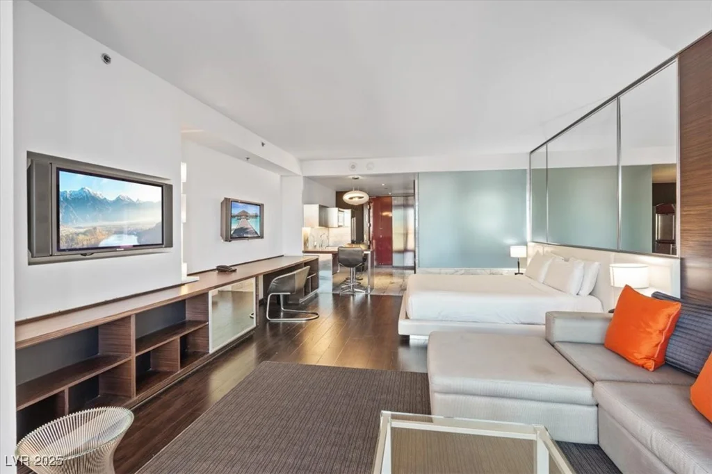 4381 Flamingo, Las Vegas, NV 89103