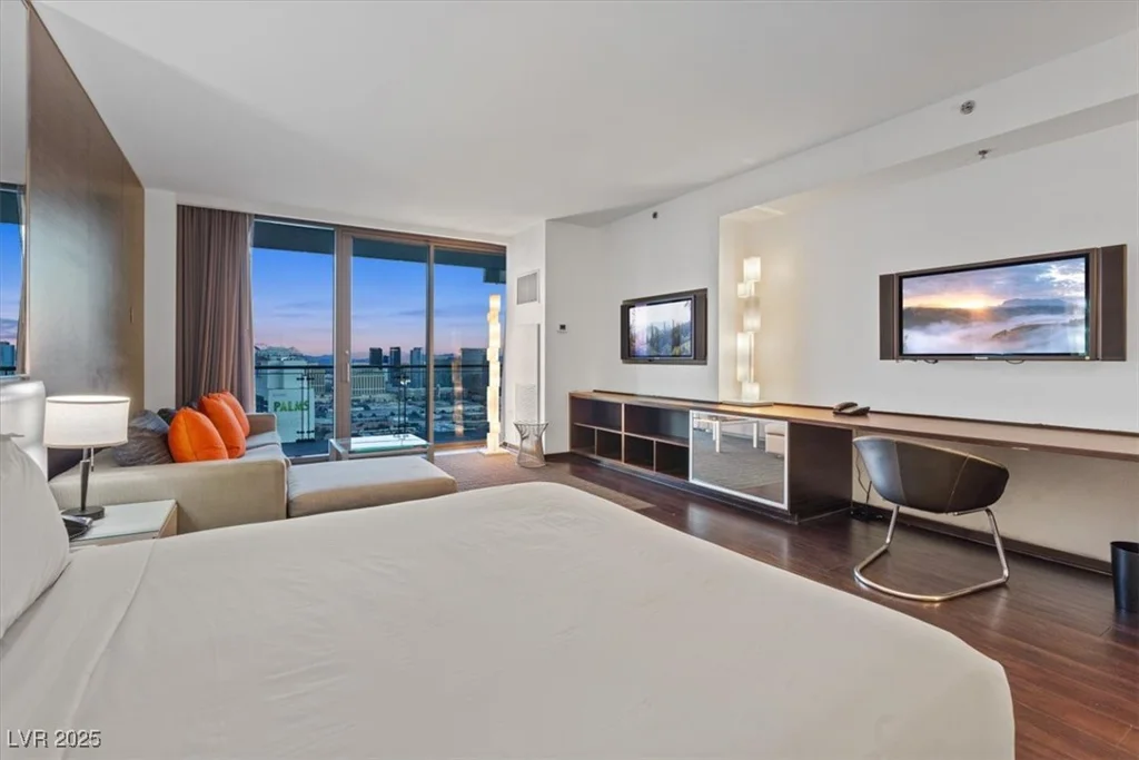 4381 Flamingo, Las Vegas, NV 89103