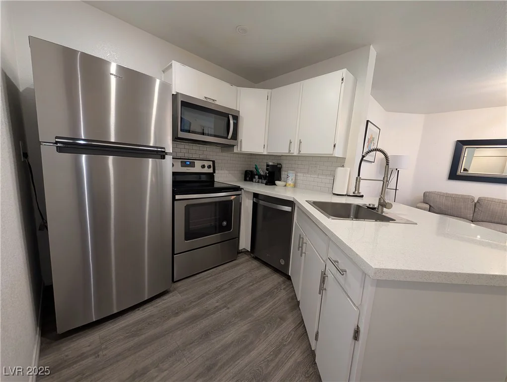 460 Elm, Las Vegas, NV 89169
