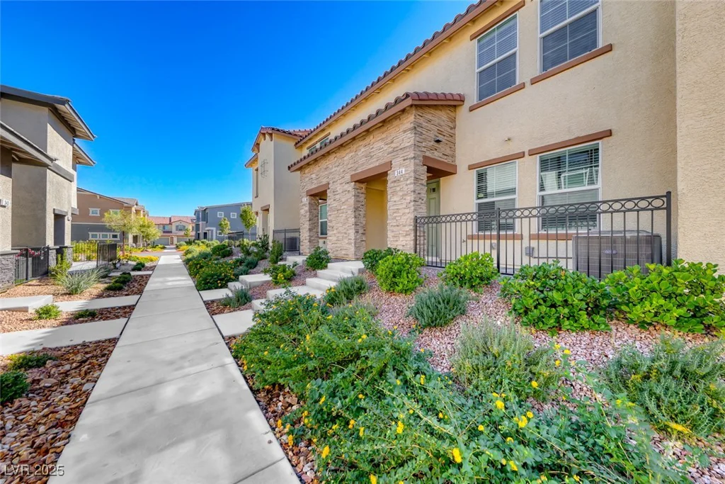 344 Pacific Sparrow, Henderson, NV 89011