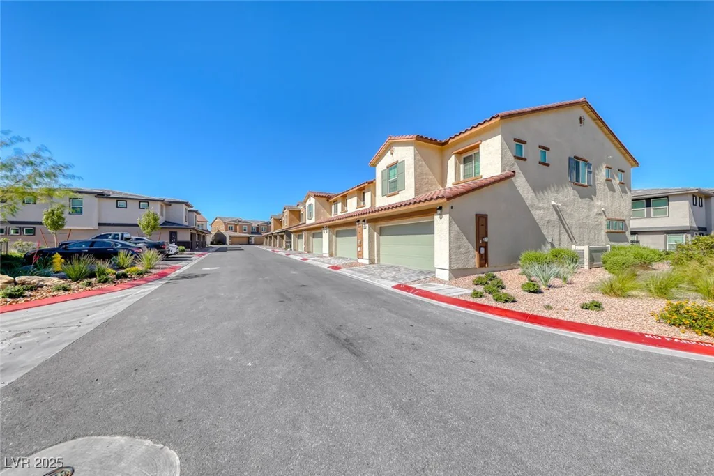 344 Pacific Sparrow, Henderson, NV 89011
