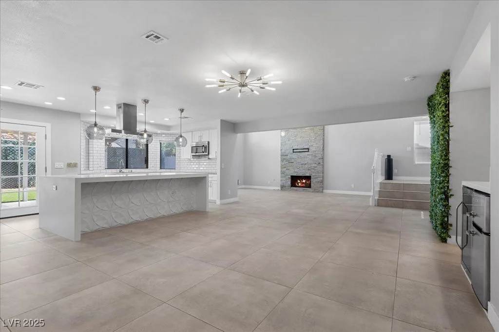 3120 Waterview, Las Vegas, NV 89117
