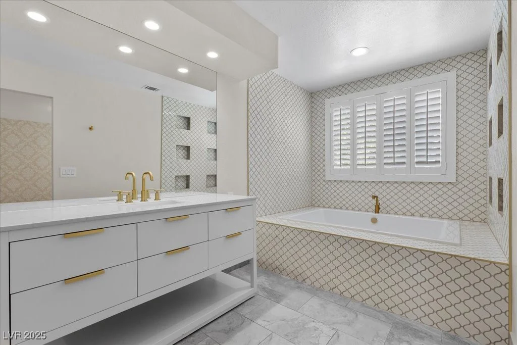 3120 Waterview, Las Vegas, NV 89117