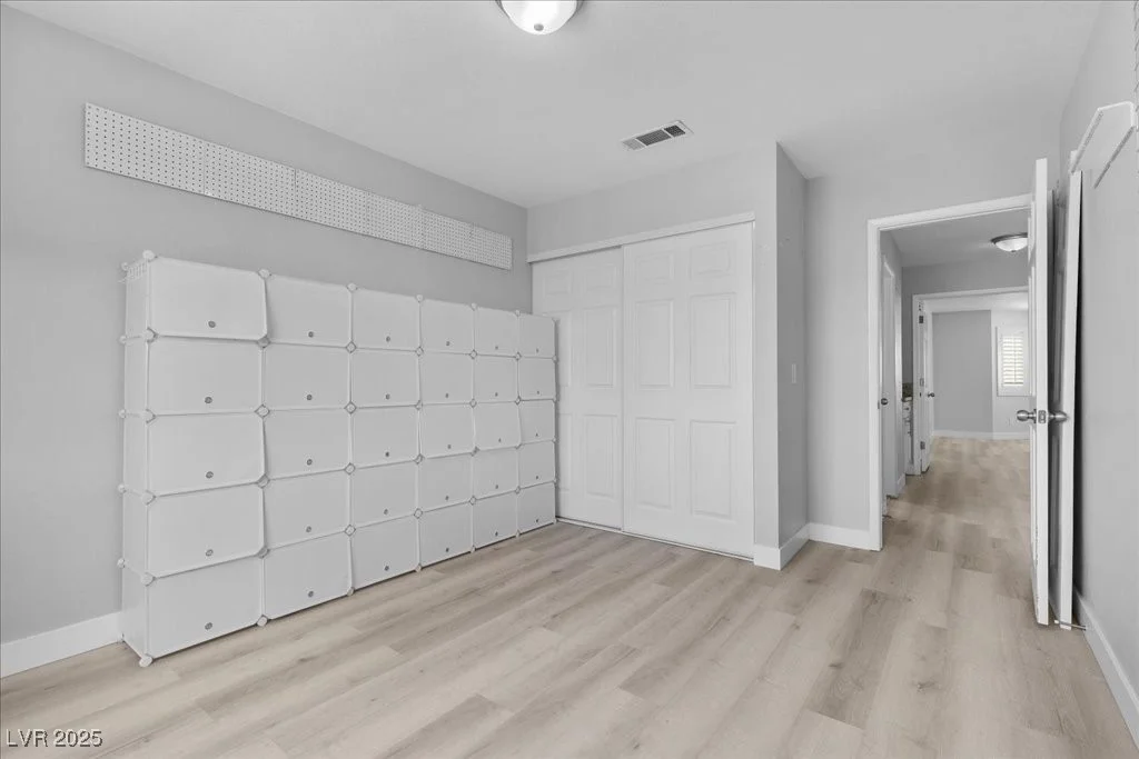3120 Waterview, Las Vegas, NV 89117