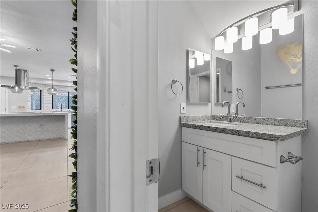 3120 Waterview, Las Vegas, NV 89117