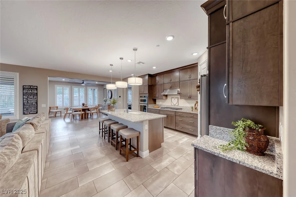 11 Desert Ivy, Henderson, NV 89011