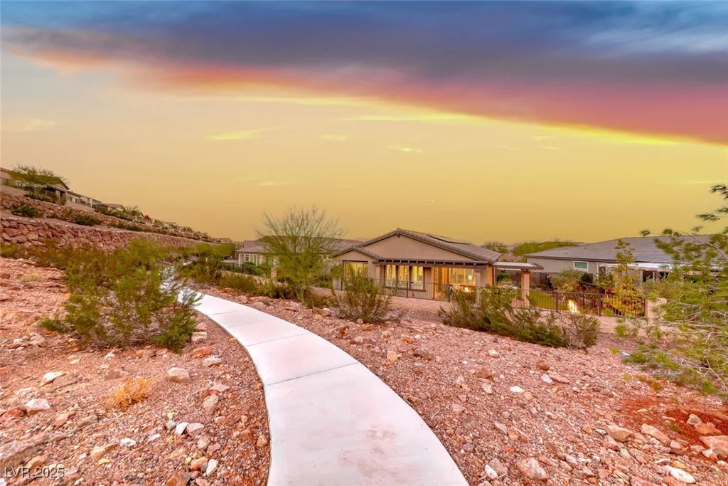 11 Desert Ivy, Henderson, NV 89011