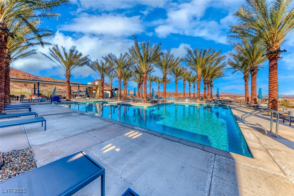 11 Desert Ivy, Henderson, NV 89011