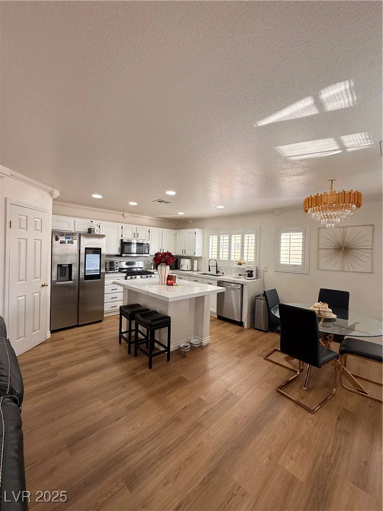 6643 Montezuma Castle, North Las Vegas, NV 89084
