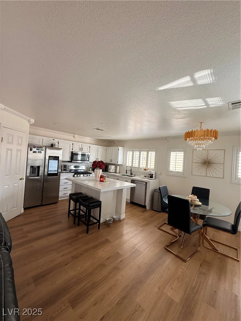 6643 Montezuma Castle, North Las Vegas, NV 89084