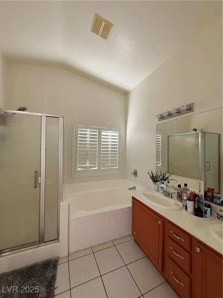 6643 Montezuma Castle, North Las Vegas, NV 89084